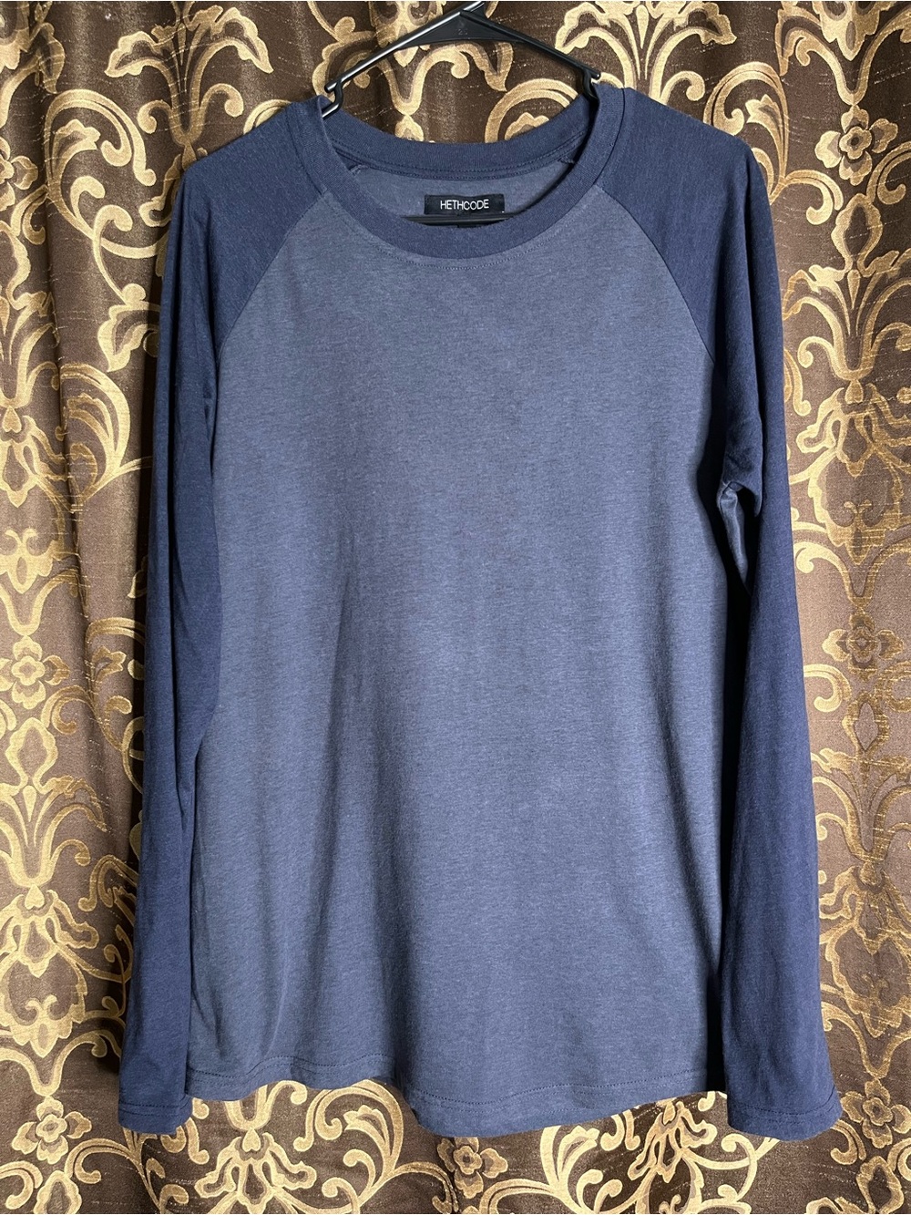 Men’s Two-Tone Navy Long-Sleeve Raglan Tee